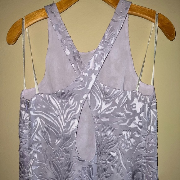 ✨Laundry by Shelli Segal | Purple Floral Cross-back Appliqué Dress - Picture 4 of 5